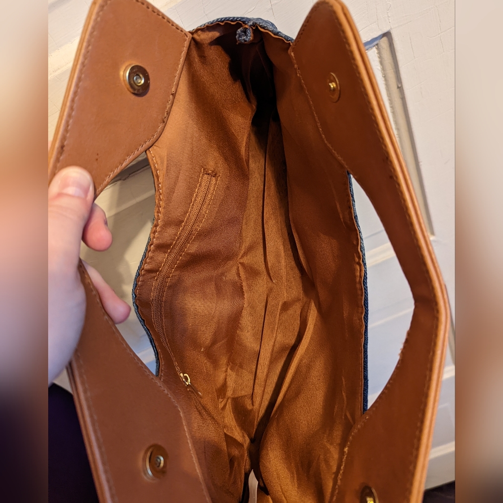 Purse - Picture 4 of 6